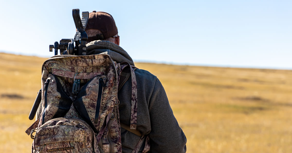 rifle hunting with sns outfitters